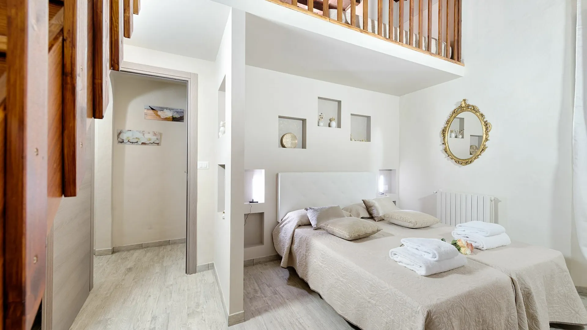 Santa Croce Cathedral By Mmega Apartment Florence